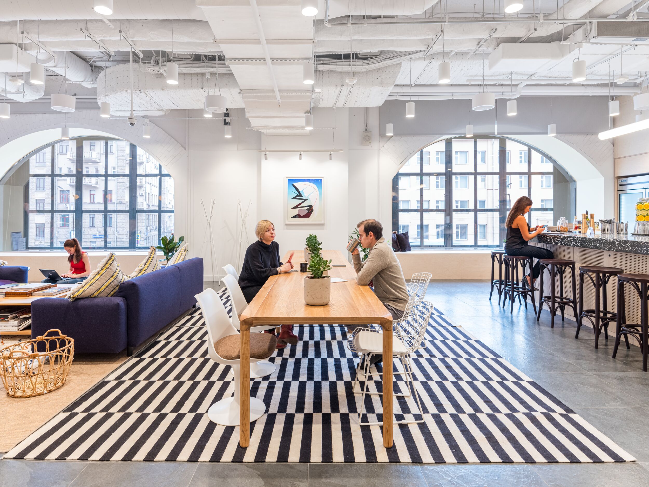 We community. WEWORK Якиманка. Коворкинг большая Якиманка 26. Коворкинг WEWORK В Москве. WEWORK Тимура Фрунзе.